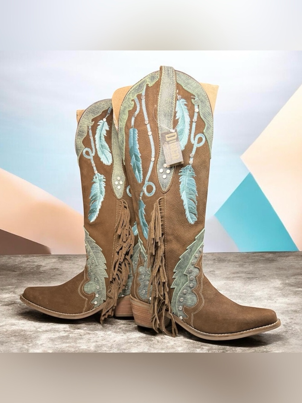 NWT Dingo Western Dreamcatcher Feather Embroidered w/ Studs Boots - Size 6.5